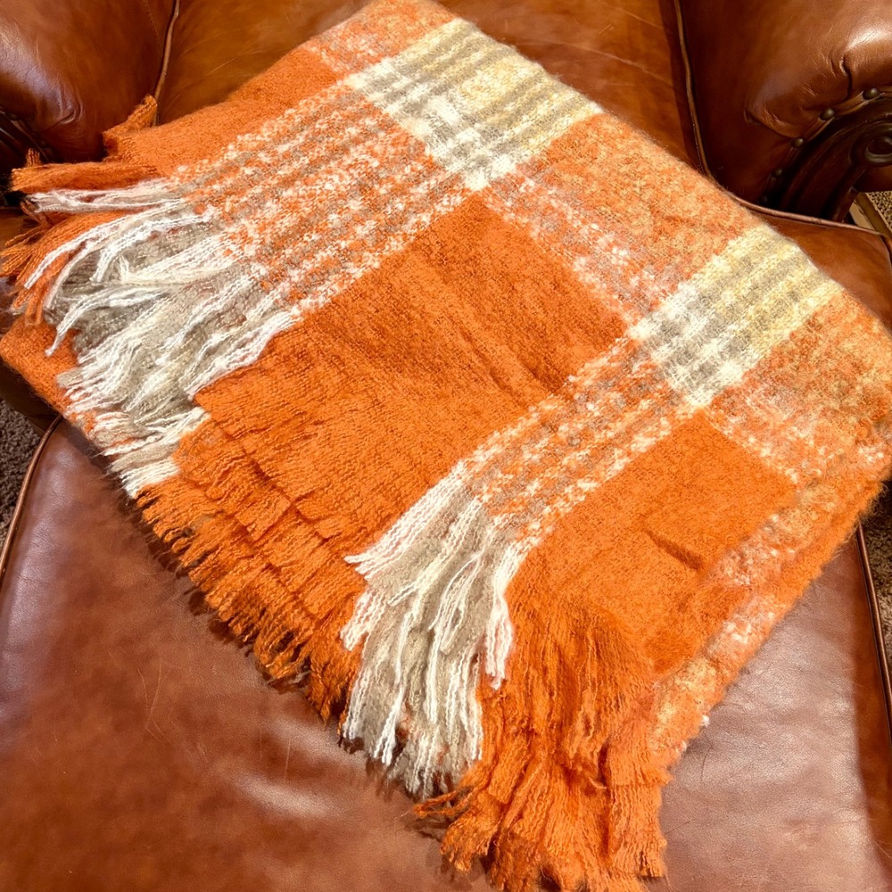 Rachel Ashwell Fall Plaid Throw Blanket Woven Acrylic Fringe Orange Soft Prairie